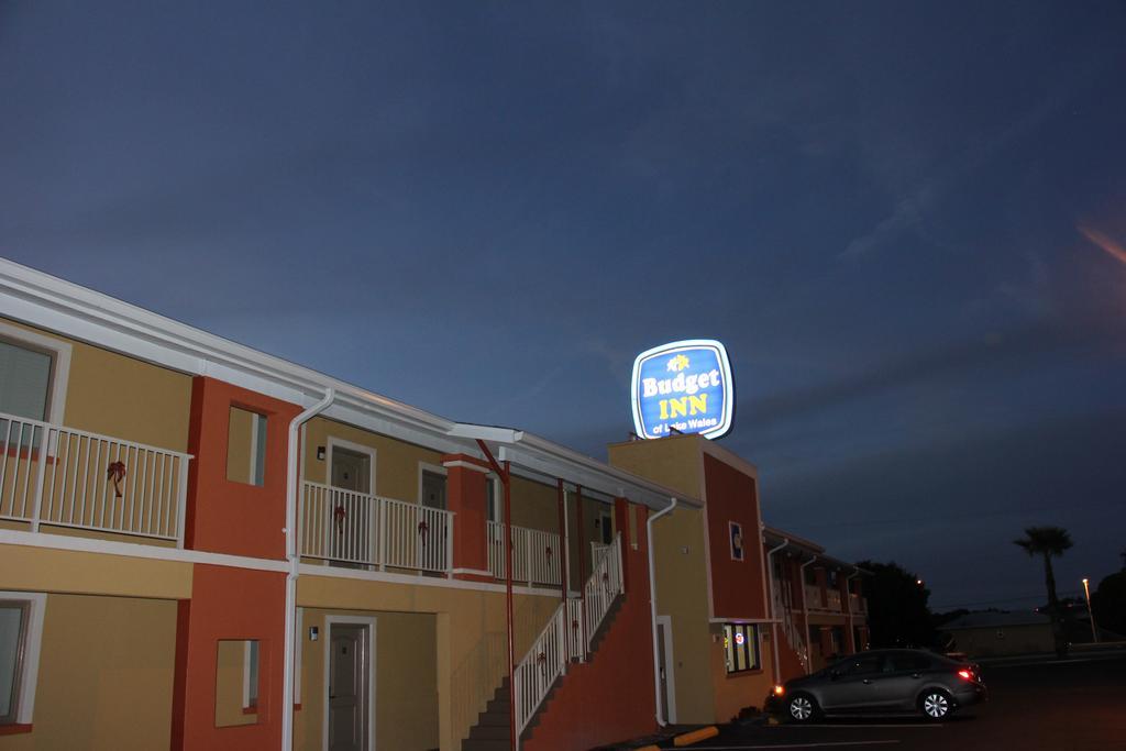 Budget Inn เลคเวลส์ ภายนอก รูปภาพ